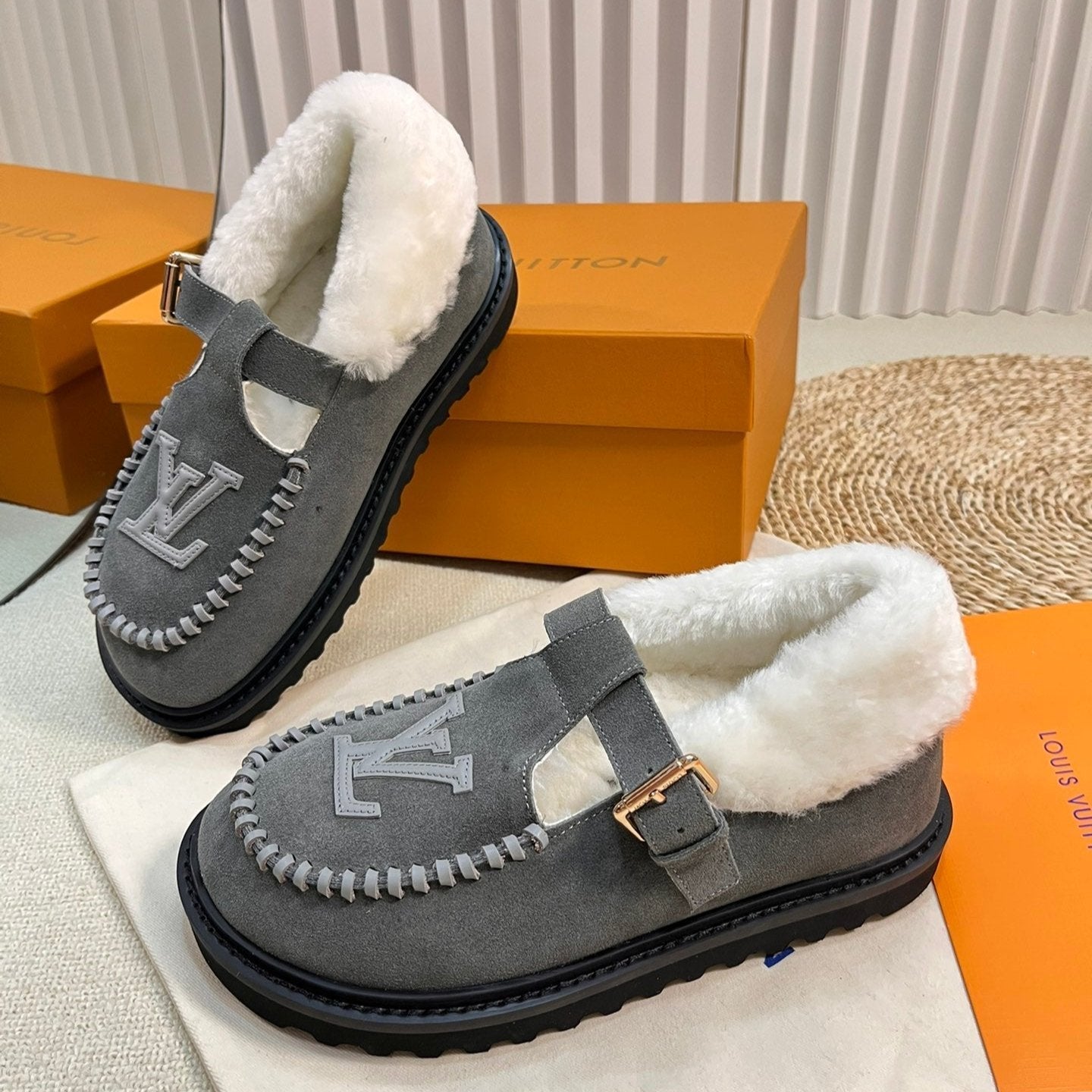 COLORADO COMFORT MARY JANE IN SHADOW GRAY SUEDE AND SHEARLING LINING