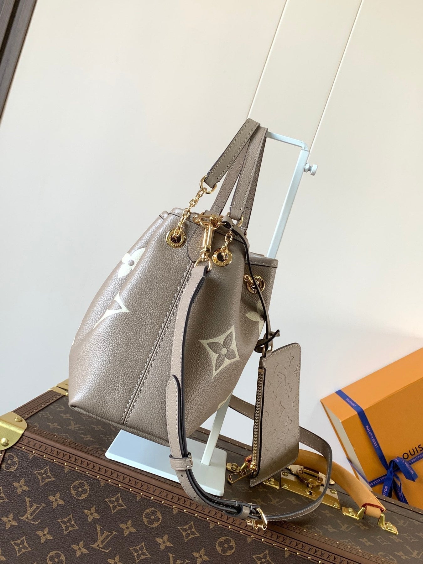 BUNDLE BAG 28 IN CREAM MIX GREY MONOGRAM EMPREINTE COWHIDE