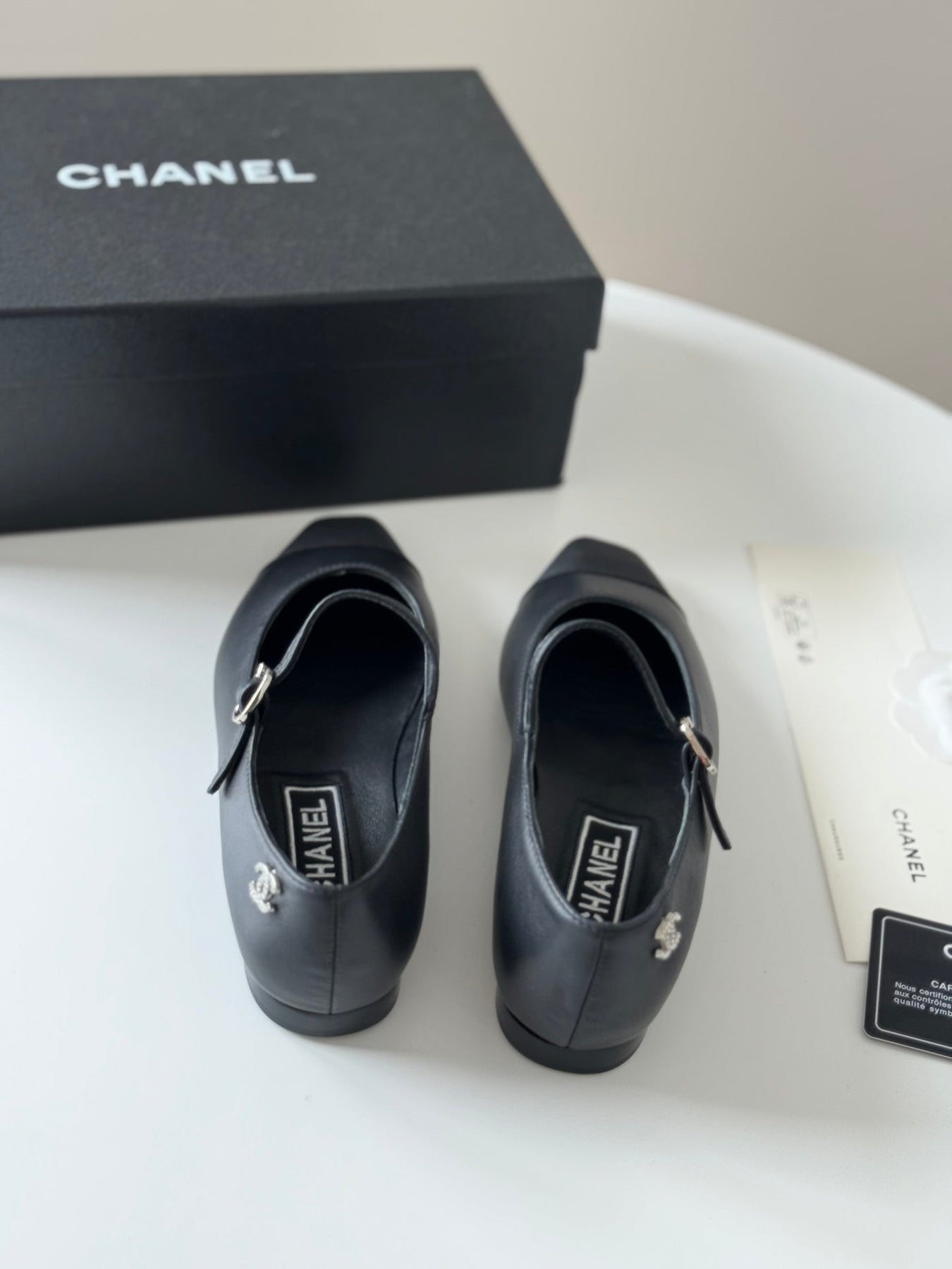 MARY JANE BLACK CALFSKIN