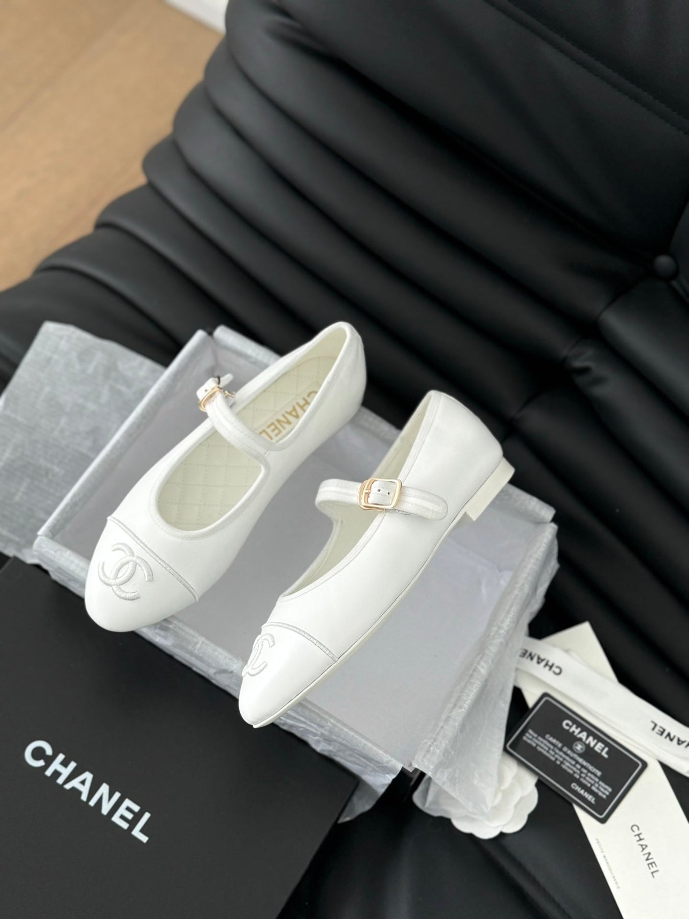 MARY JANE SHOES IN WHITE LAMBSKIN