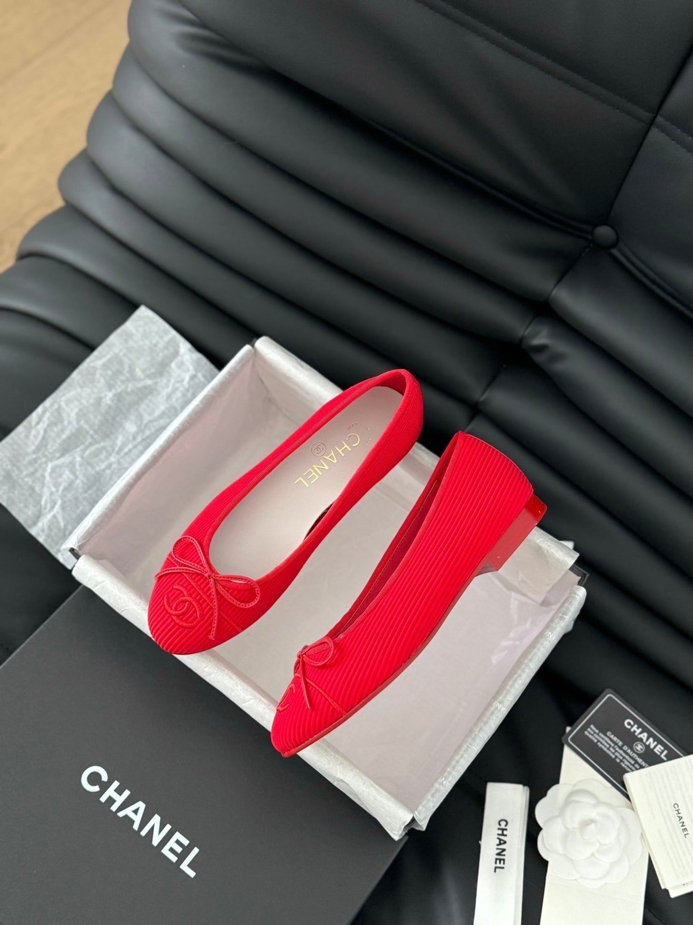 CLASSIC BALLET FLATS CHERRY RED LAMBSKIN