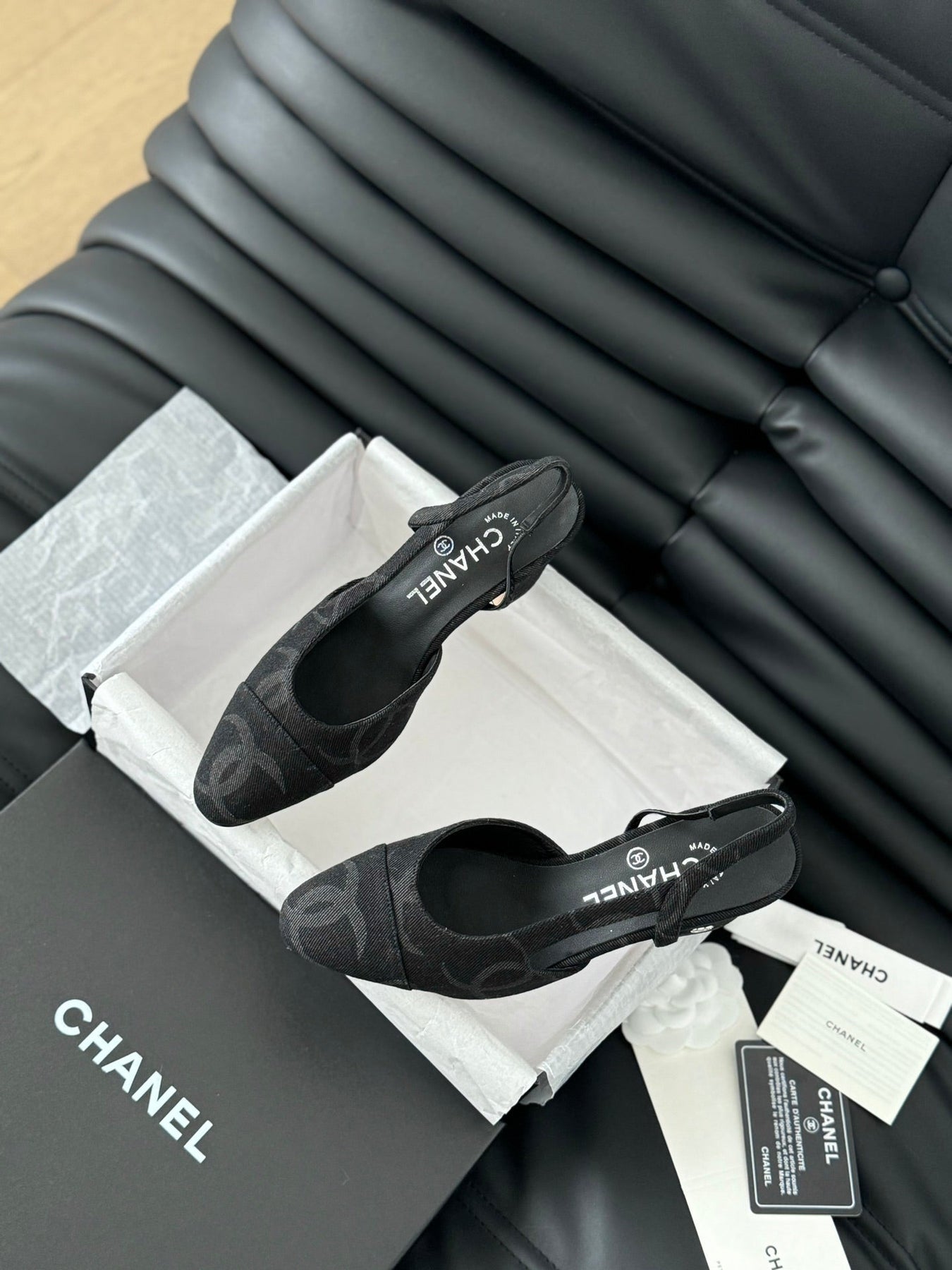 CLASSIC HIGH SLINGBACK BLACK CALFSKIN