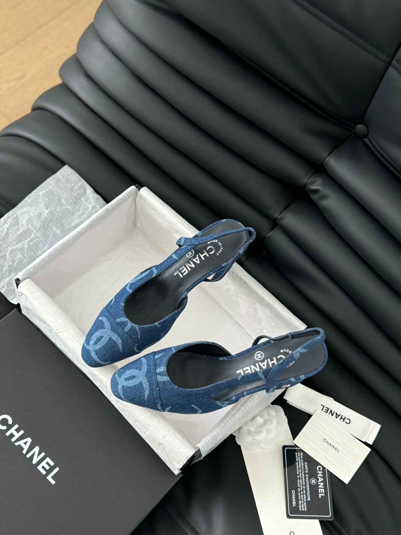 CLASSIC HIGH SLINGBACK NAVY BLUE CALFSKIN