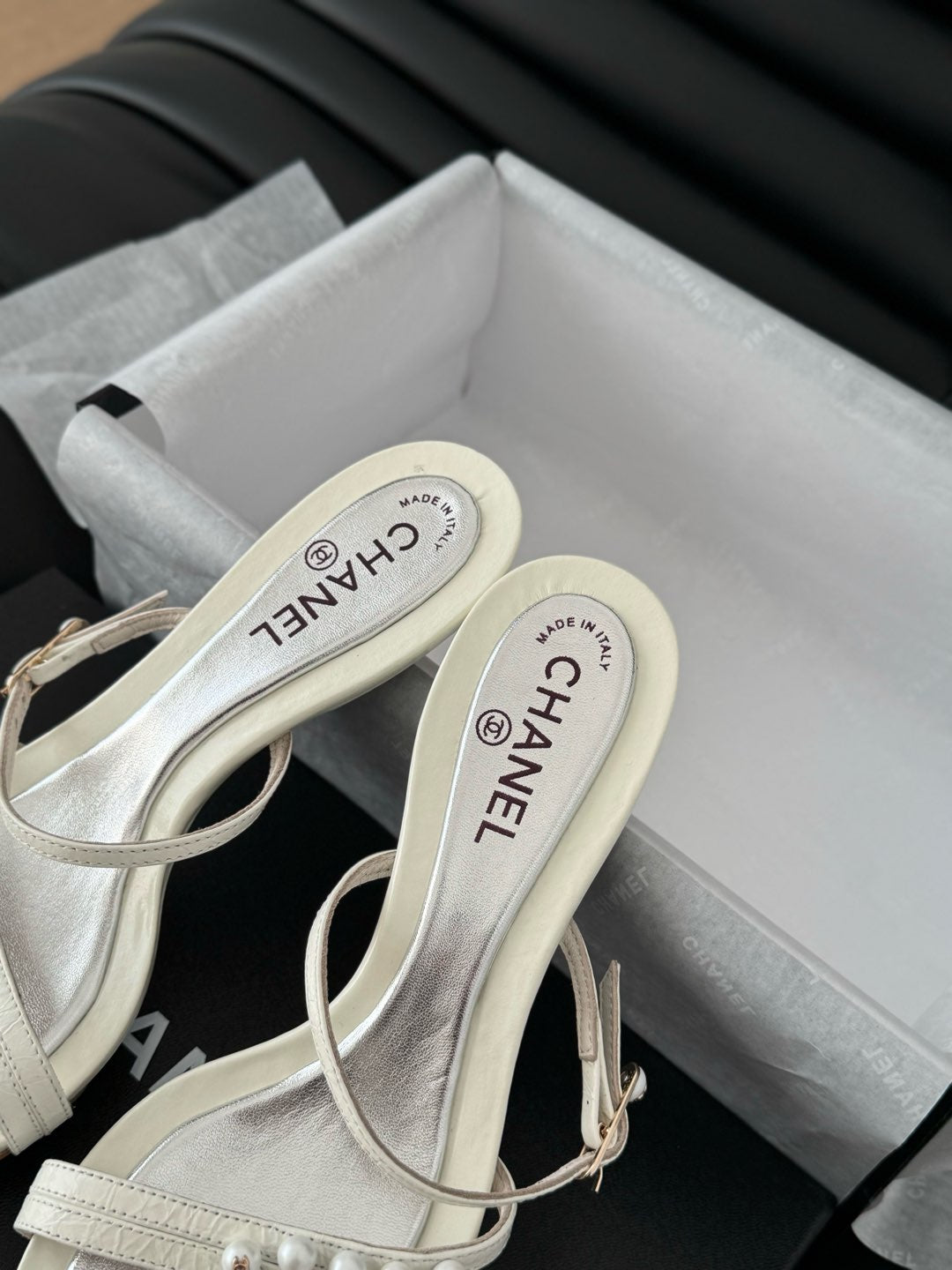 PEARL SANDAL IN WHITE LAMBSKIN 35 MM