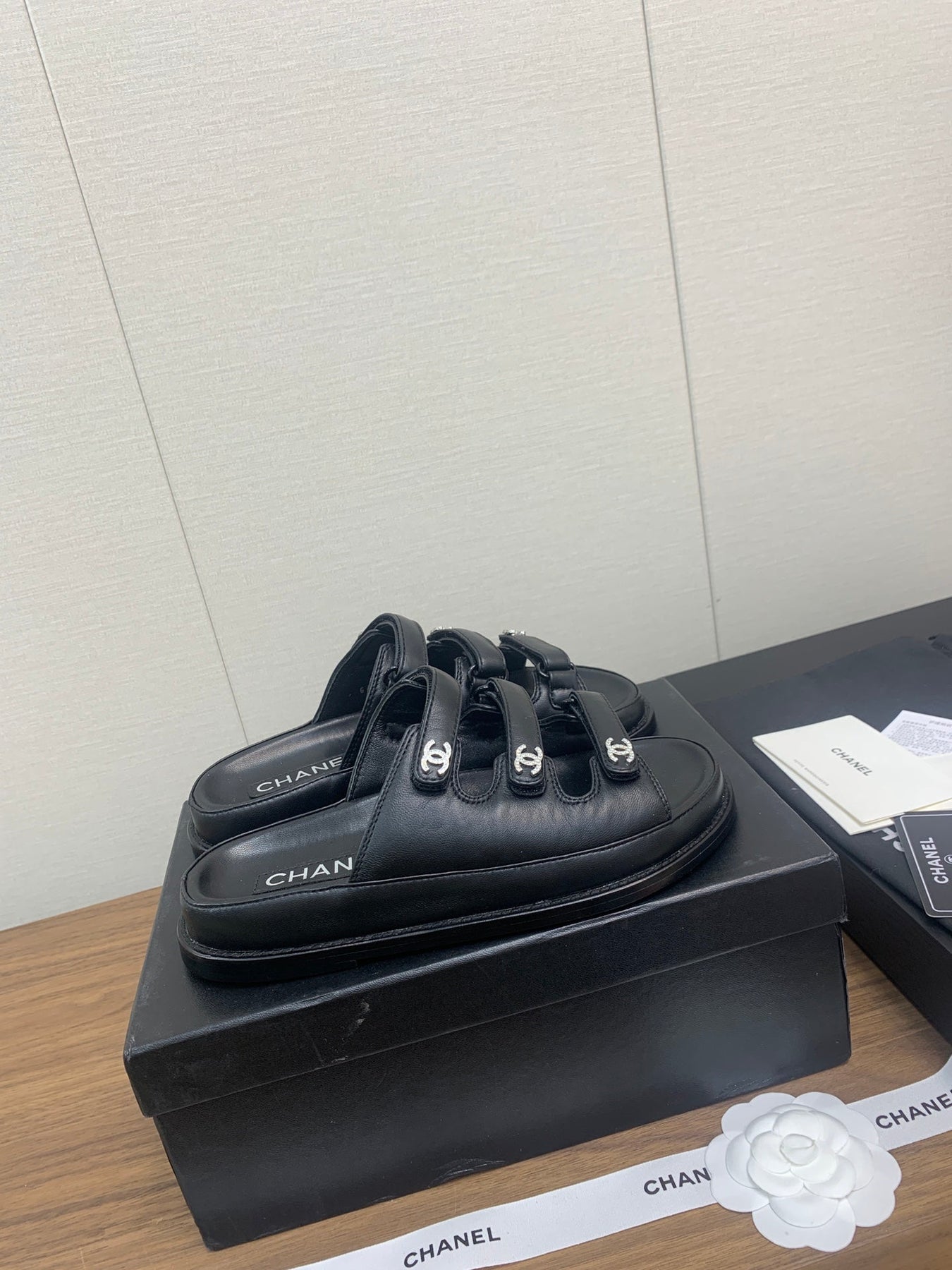 DAD SANDAL IN BLACK LAMBSKIN MULE