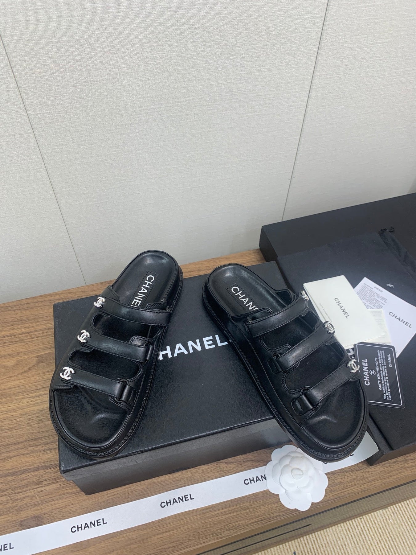 DAD SANDAL IN BLACK LAMBSKIN MULE