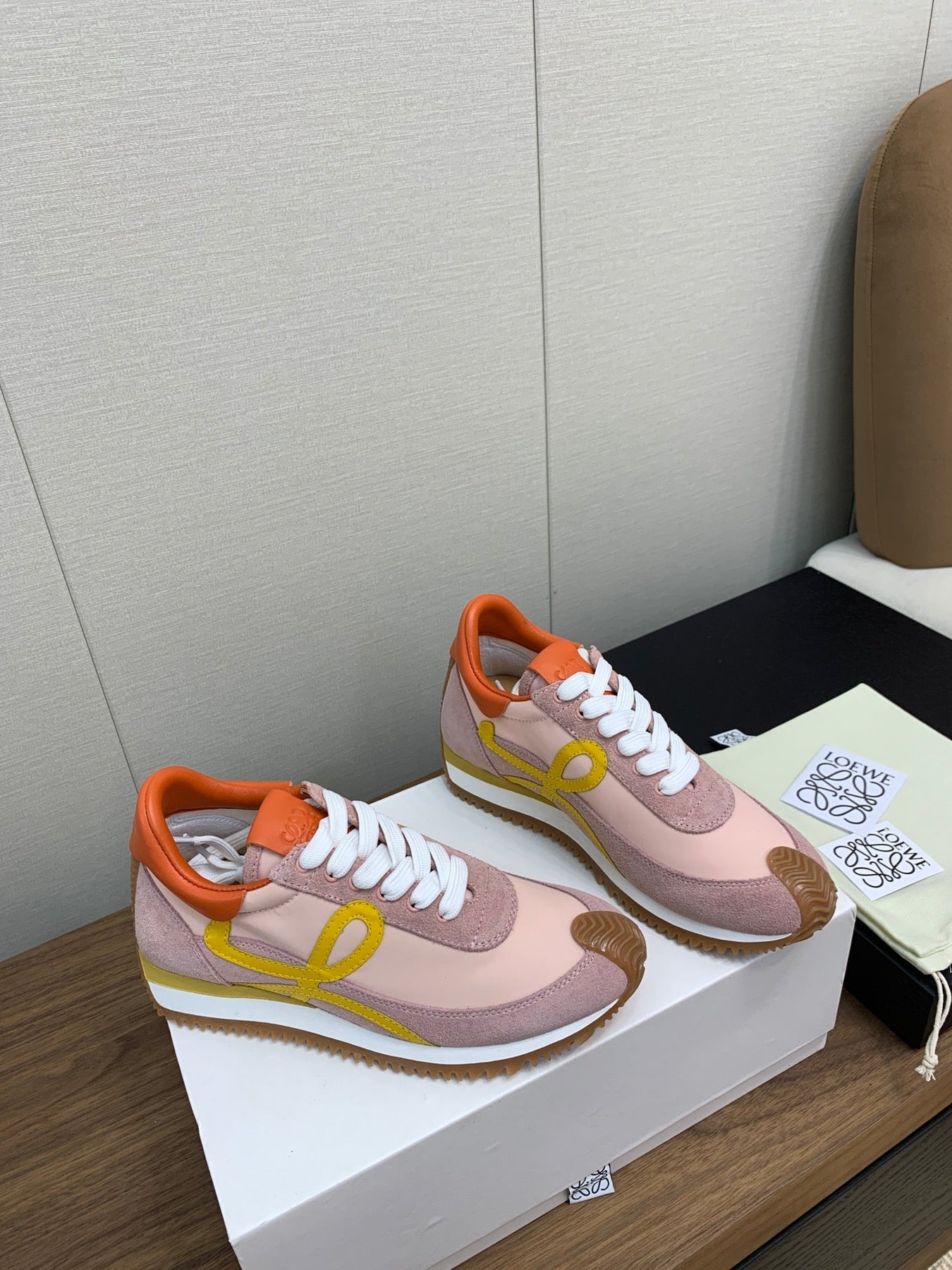 LW FLOW RUNNER SNEAKER LIGHT PINK SUEDE