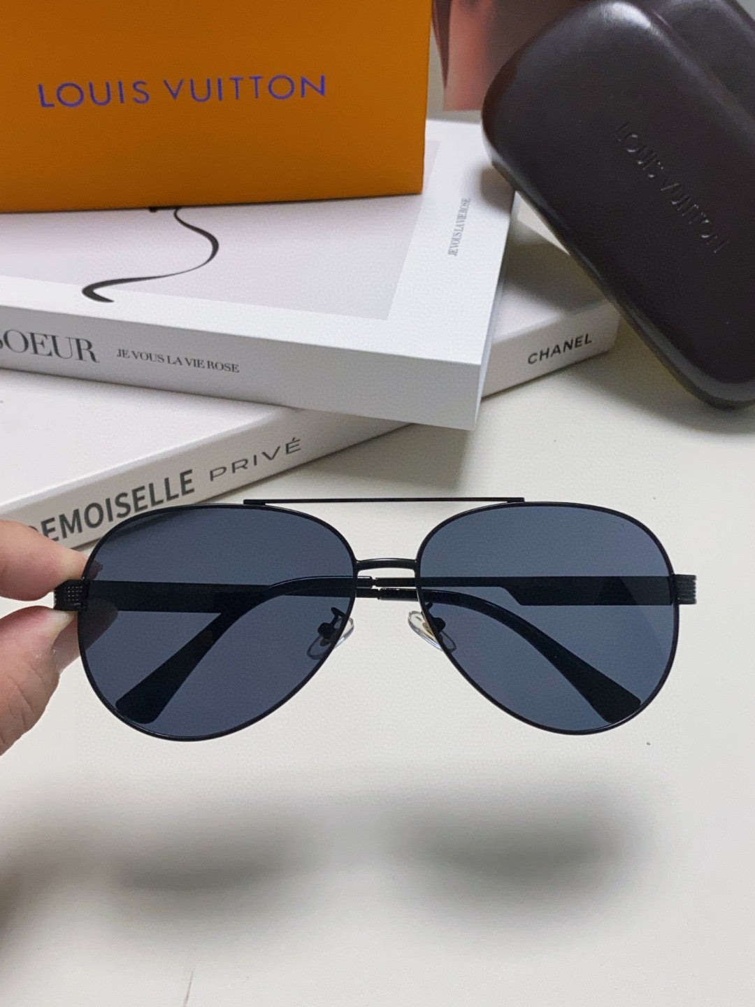 PILOT SUNGLASS 581365 IN BLACK METAL