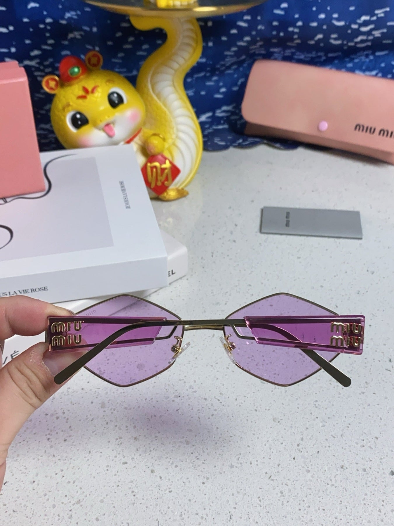 LOGO SUNGLASSES 560863 IN PURPLE CLEAR ACETATE GOLD METAL