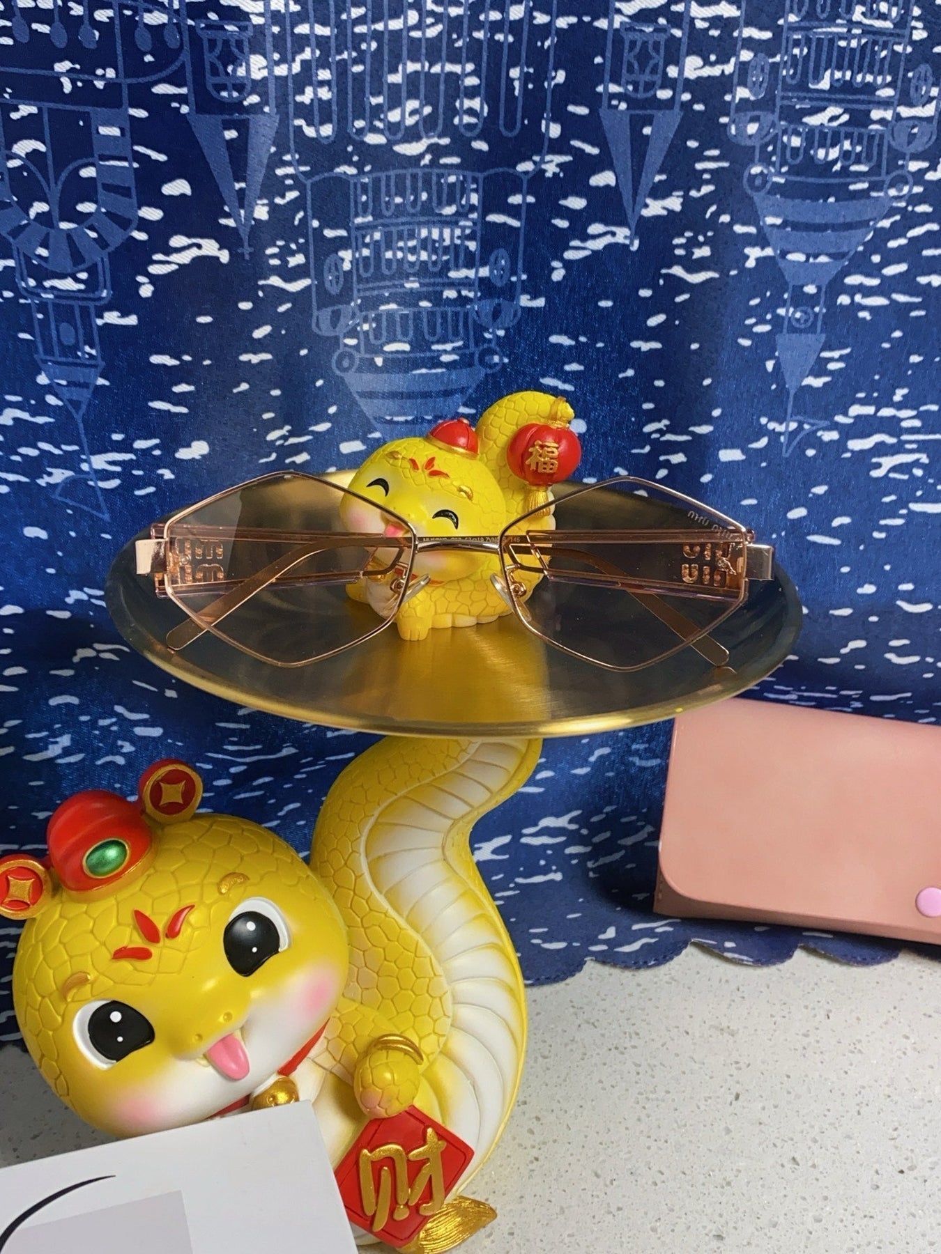 LOGO SUNGLASSES 560864 IN PINK CLEAR ACETATE GOLD METAL