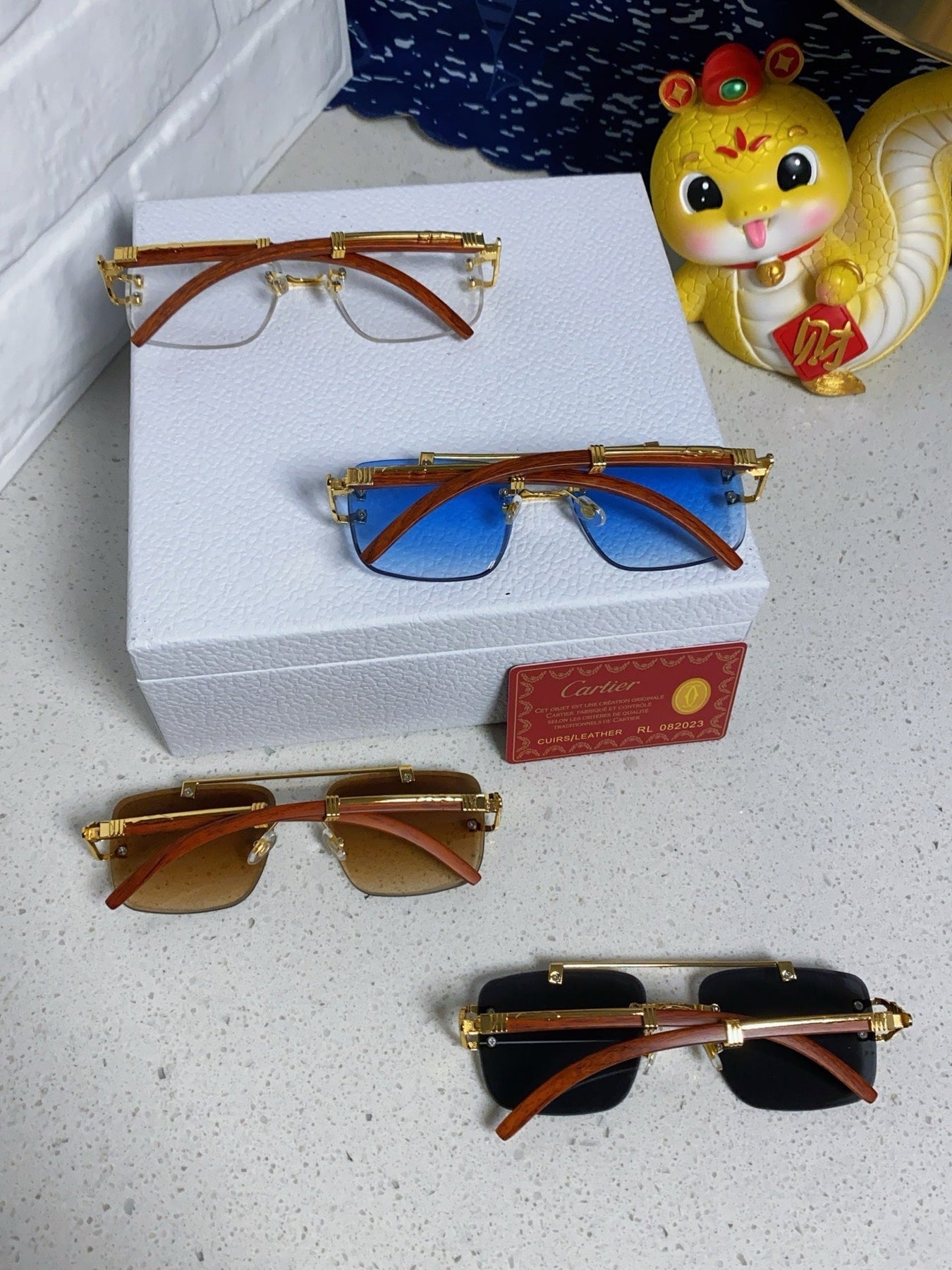 PANTHÈRE SQUARE FRAME SUNGLASSES 559671 IN METAL AND WOODEN