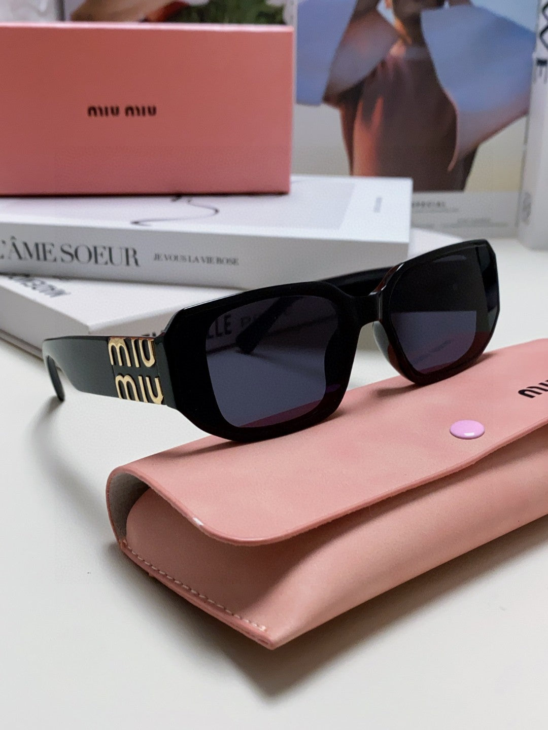 GLIMPSE SUNGLASSES 576821 IN BLACK ACETATE