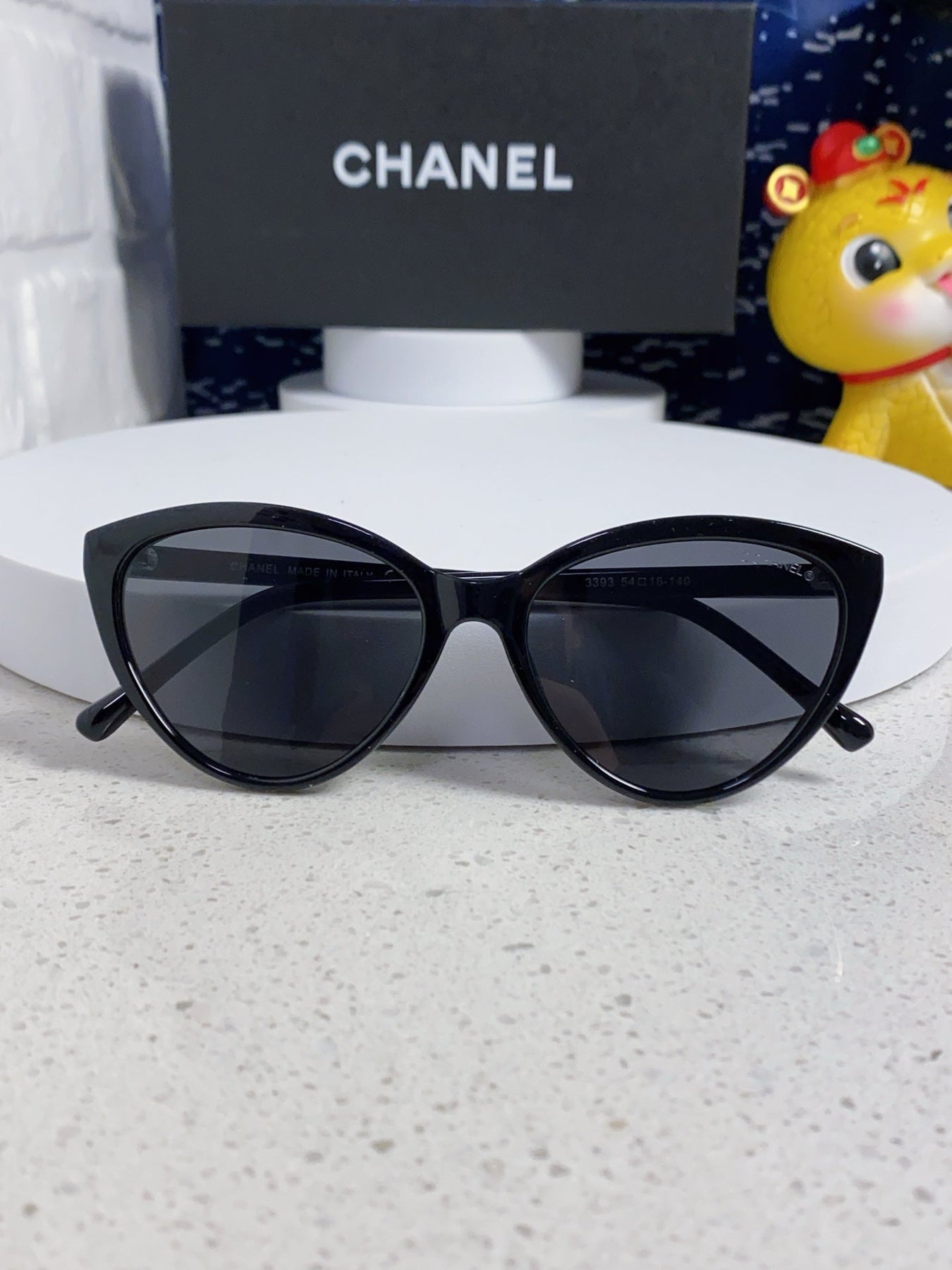 CAT EYE SUNGLASSES CH3393 IN BLACK ACETATE BLACK LENSES