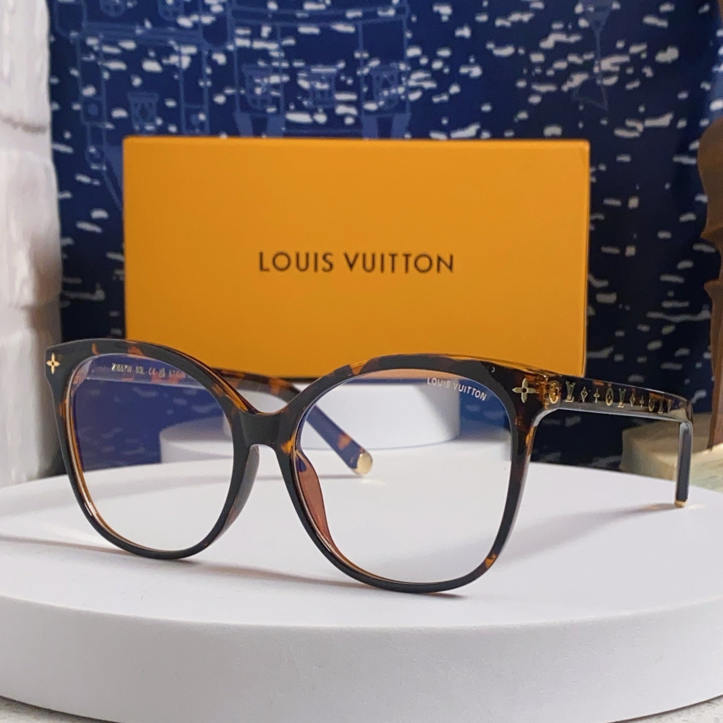 CAT EYE SUNGLASSES 573323 IN HAVANA ACETATE MONOGRAM LOGO