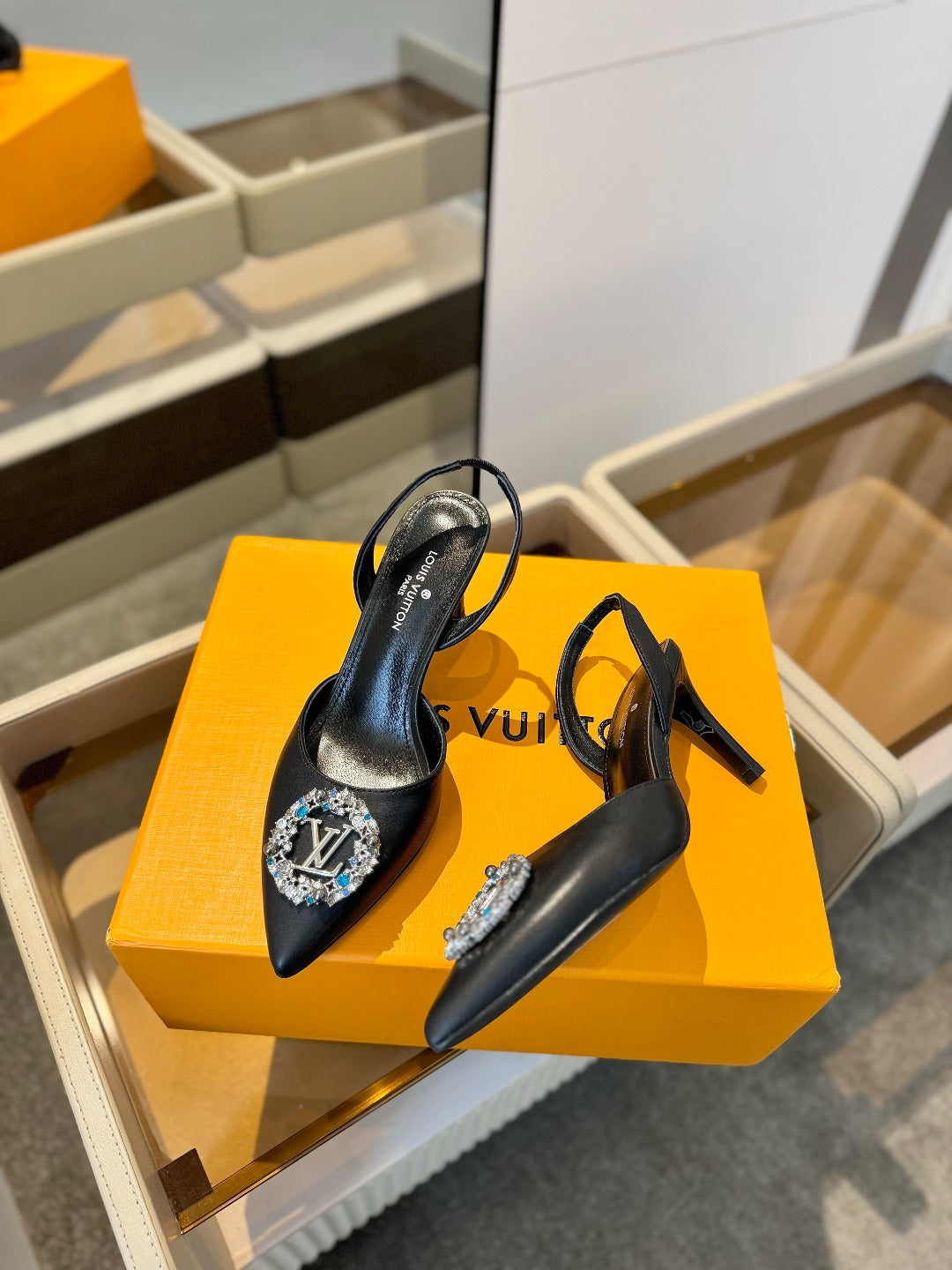 HIGH HEEL 75 MM SLINGBACK IN BLACK CALFSKIN WITH CRYSTAL
