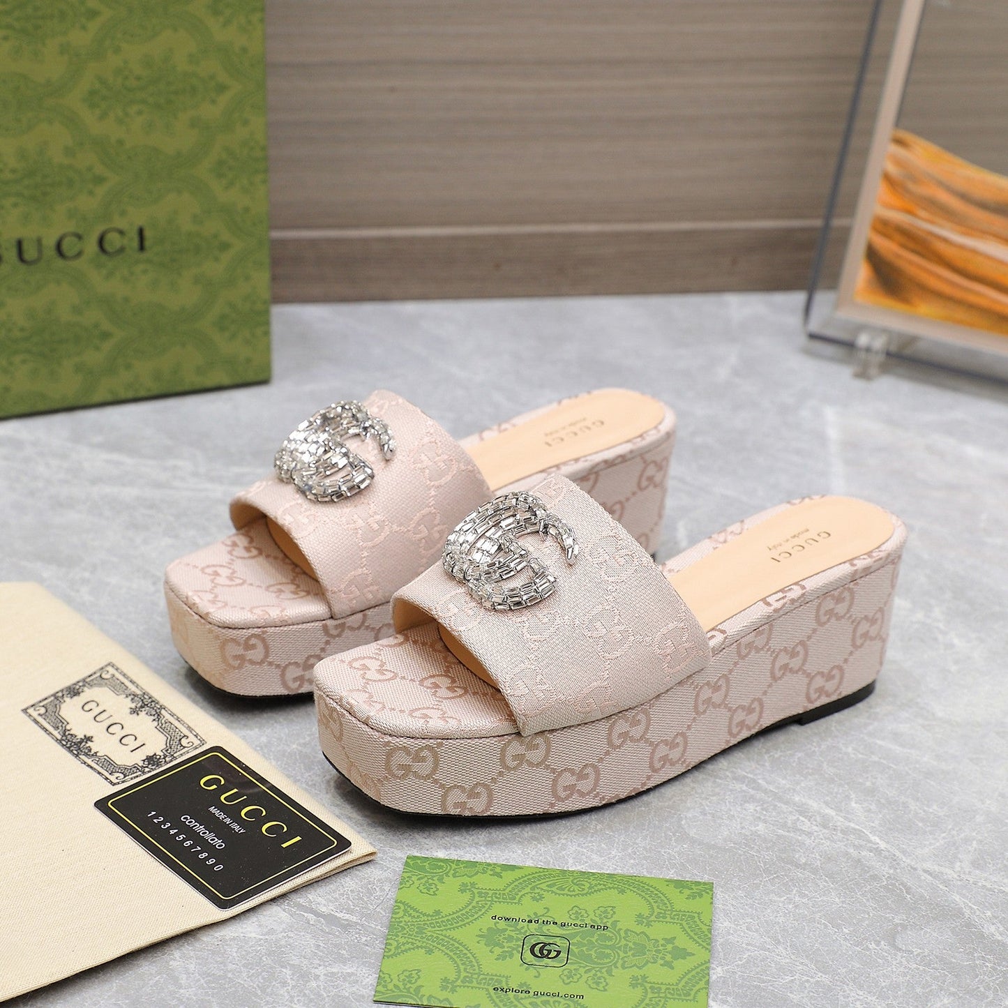 HIGH WEDGE PLATFORM WITH DOUBLE G IN ALMOND BEIGE CANVAS