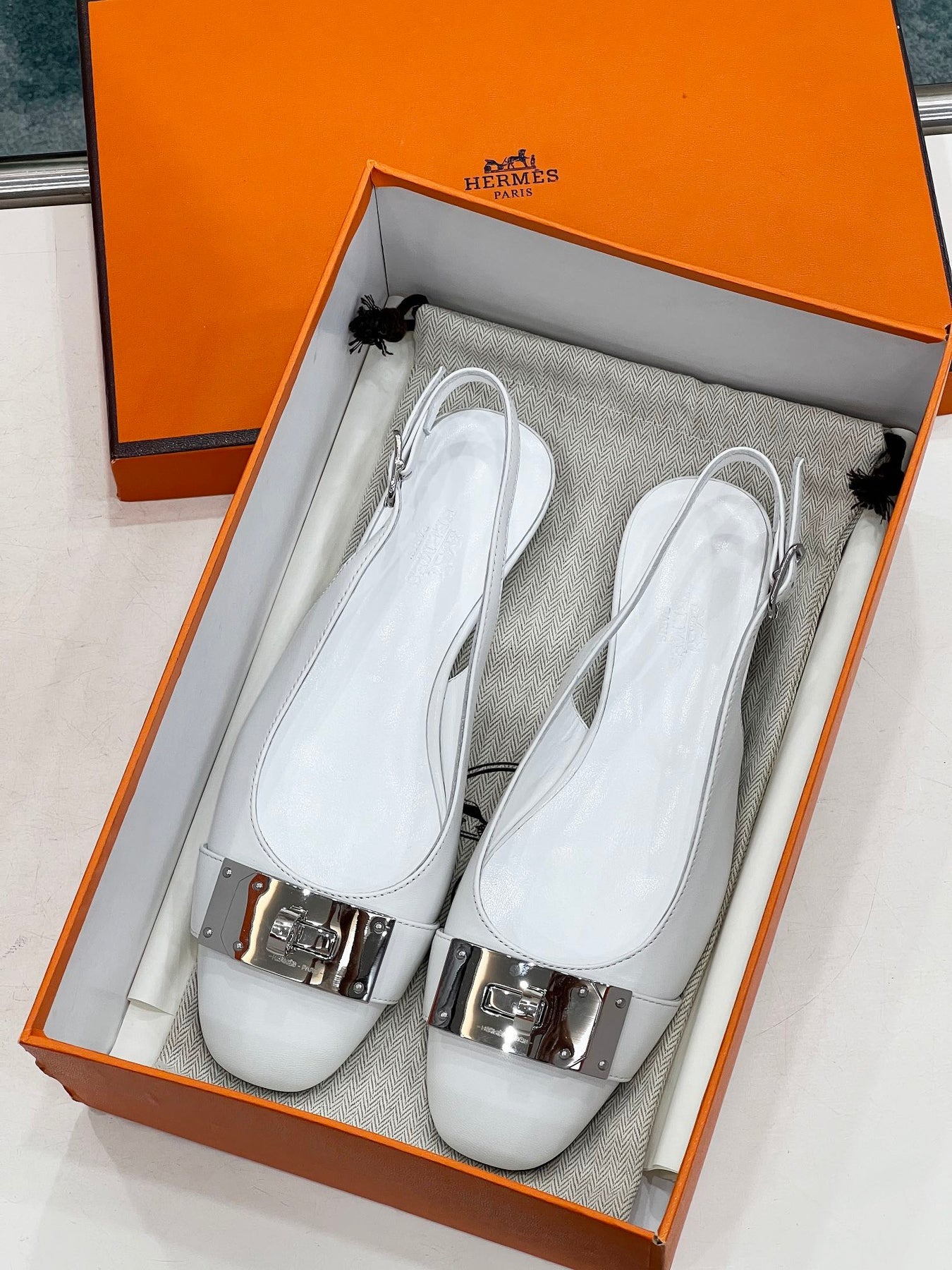 INNOCENTE SLINGBACK WHITE CALFSKIN