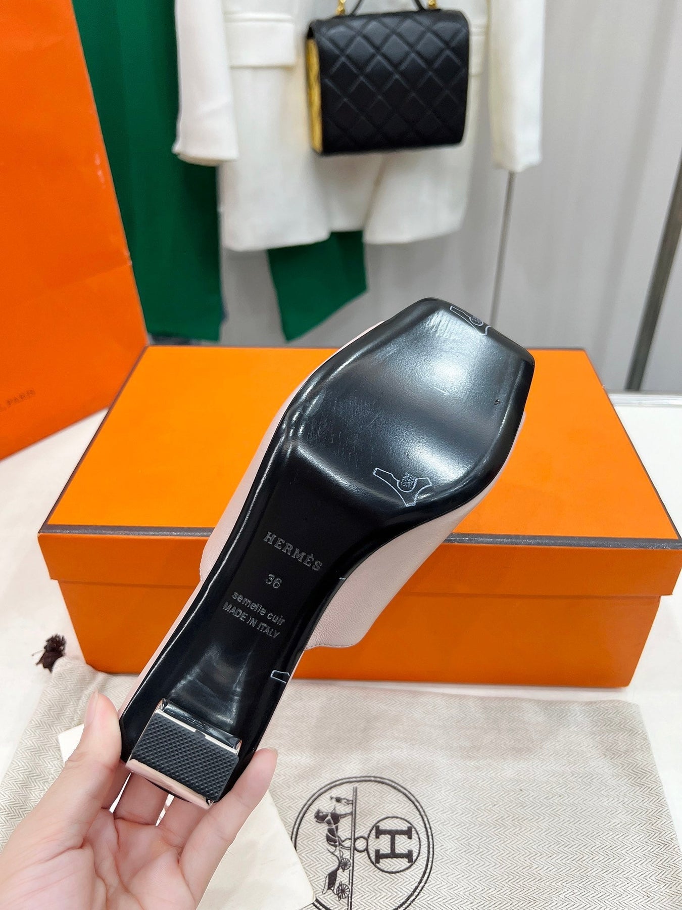 ICONIQUE 60 SANDAL IN BABY PINK CALFSKIN