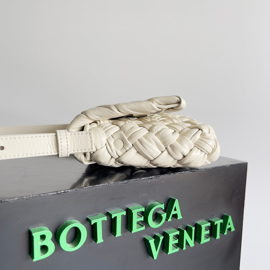 BV Small Rumple Messenger 21 White Lambskin Shw