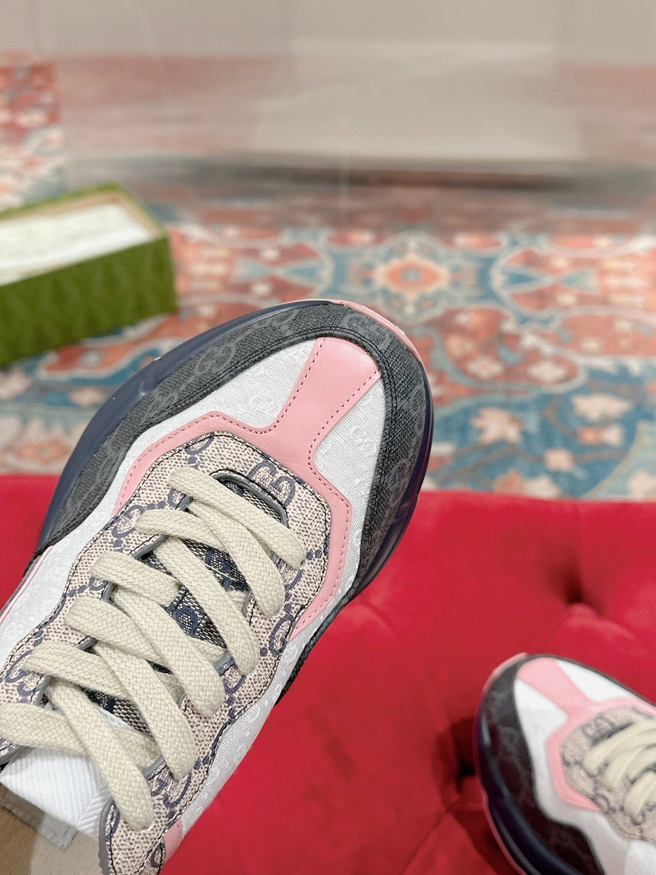 GG RHYTON TRAINER CHARCOAL AND WHITE CALFSKIN