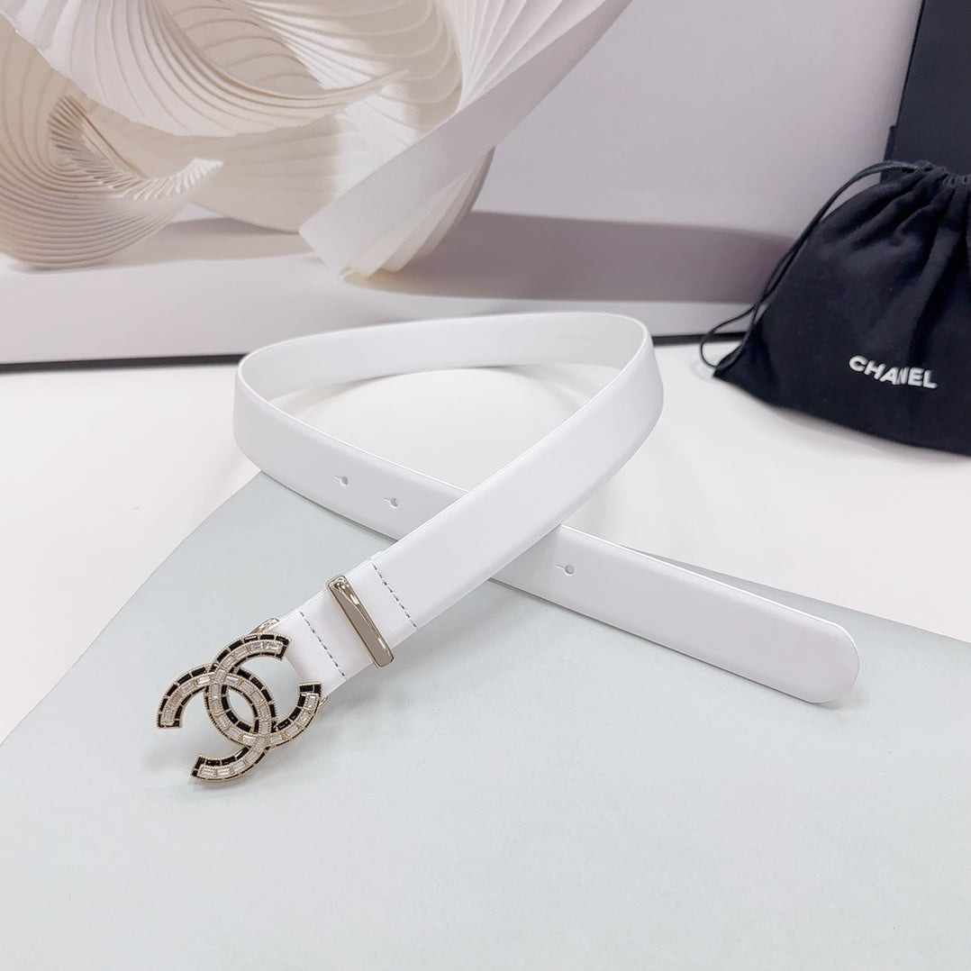 CC 30MM BELT IN WHITE SMOOTH CALFSKIN METAL LOGO