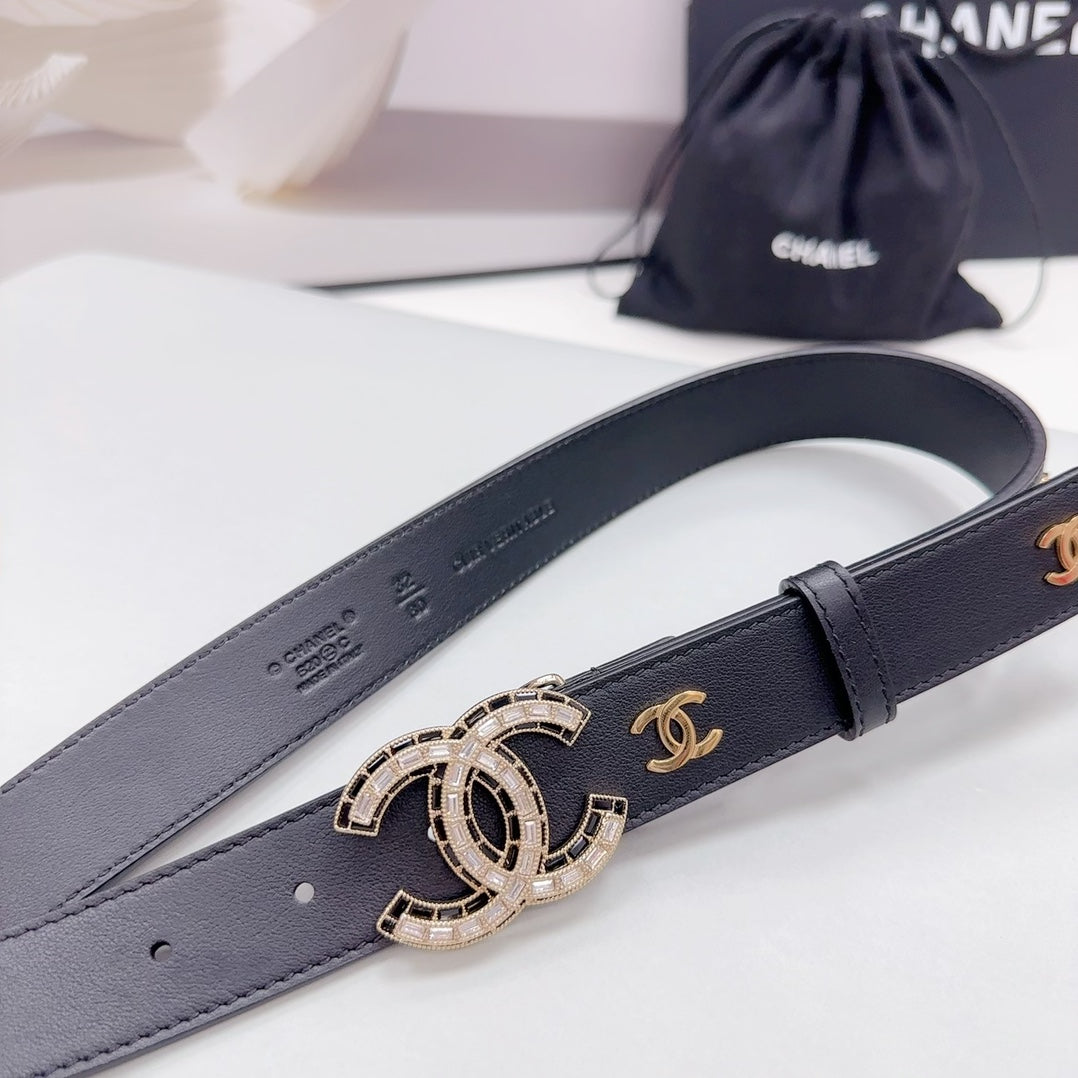 CC 30MM BELT IN BLACK SMOOTH CALFSKIN METAL LOGO GOLD HARDWARE