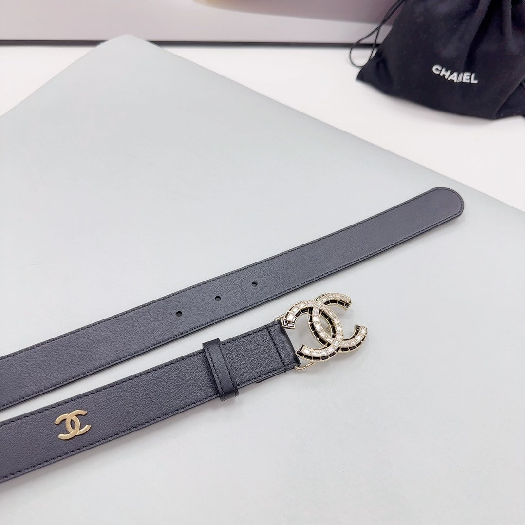 CC 30MM BELT IN BLACK SMOOTH CALFSKIN METAL LOGO GOLD HARDWARE