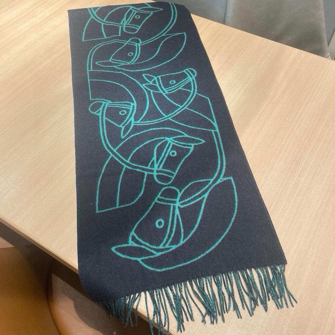 CASAQUE ENTRELACS EQUESTRES 190 CM SCARF IN PERSLAN GREEN CASHMERE