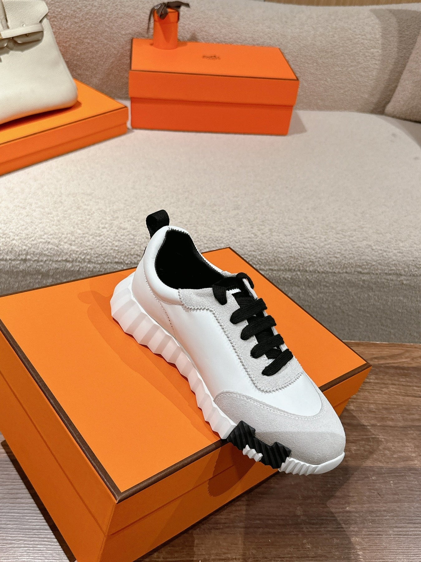 MAINLAND SNEAKER IN PALE GRAY SUEDE AND WHITE CALFSKIN