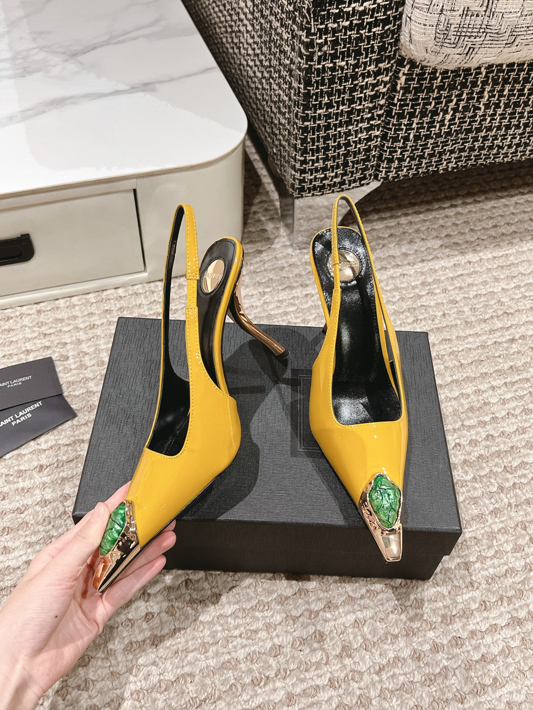 DUNE HIGH 10 CM SLINGBACK PUMPS IN CLASSIC YELLOW PATENT LEATHER WITH CRYSTAL