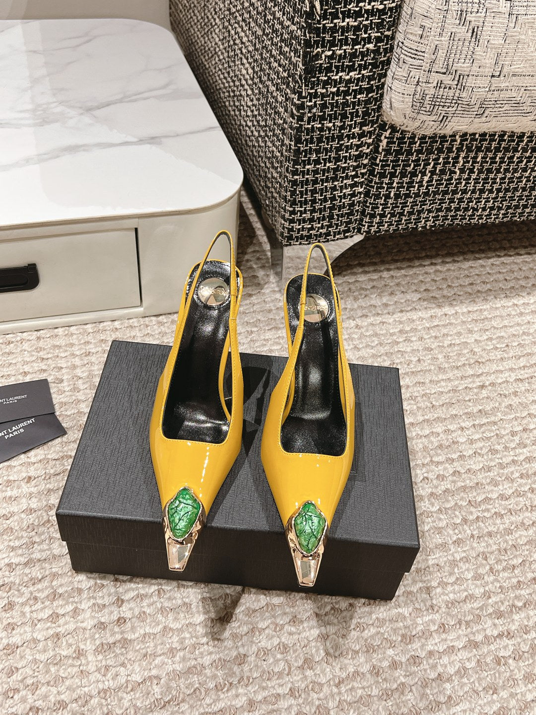 DUNE HIGH 10 CM SLINGBACK PUMPS IN CLASSIC YELLOW PATENT LEATHER WITH CRYSTAL