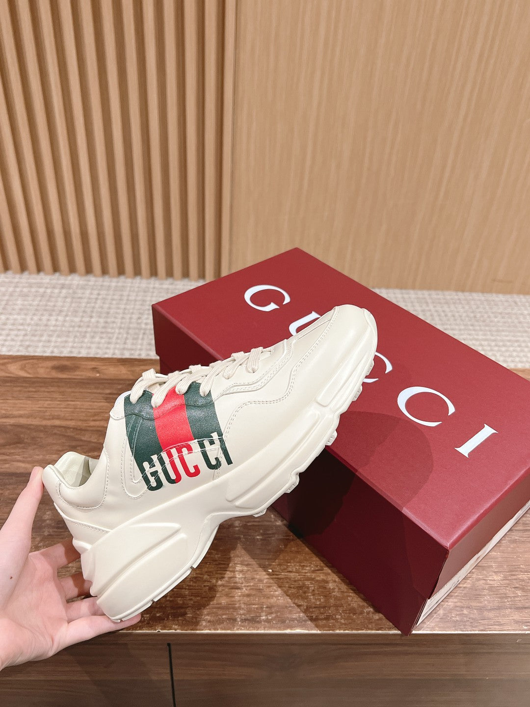GG RHYTON TRAINER WHITE CALFSKIN WITH WEB LOGO