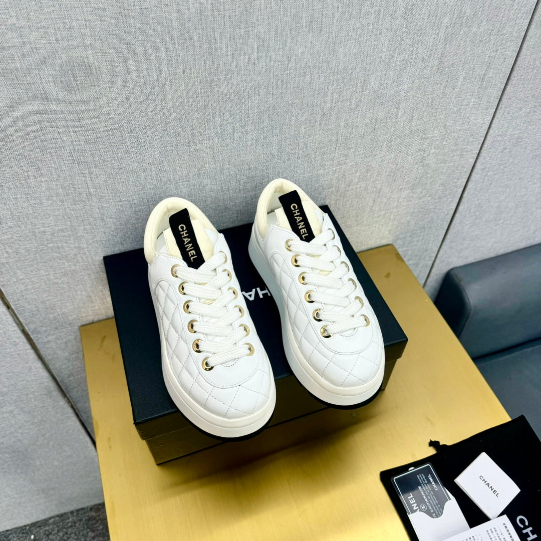 PLATFORM SHOES IN WHITE LAMBSKIN