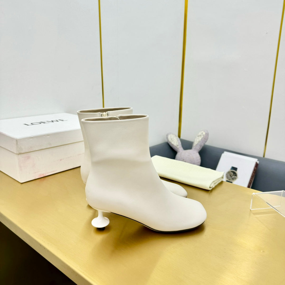 LW TOY ANKLE BOOTIE WHITE NAPPA LAMBSKIN