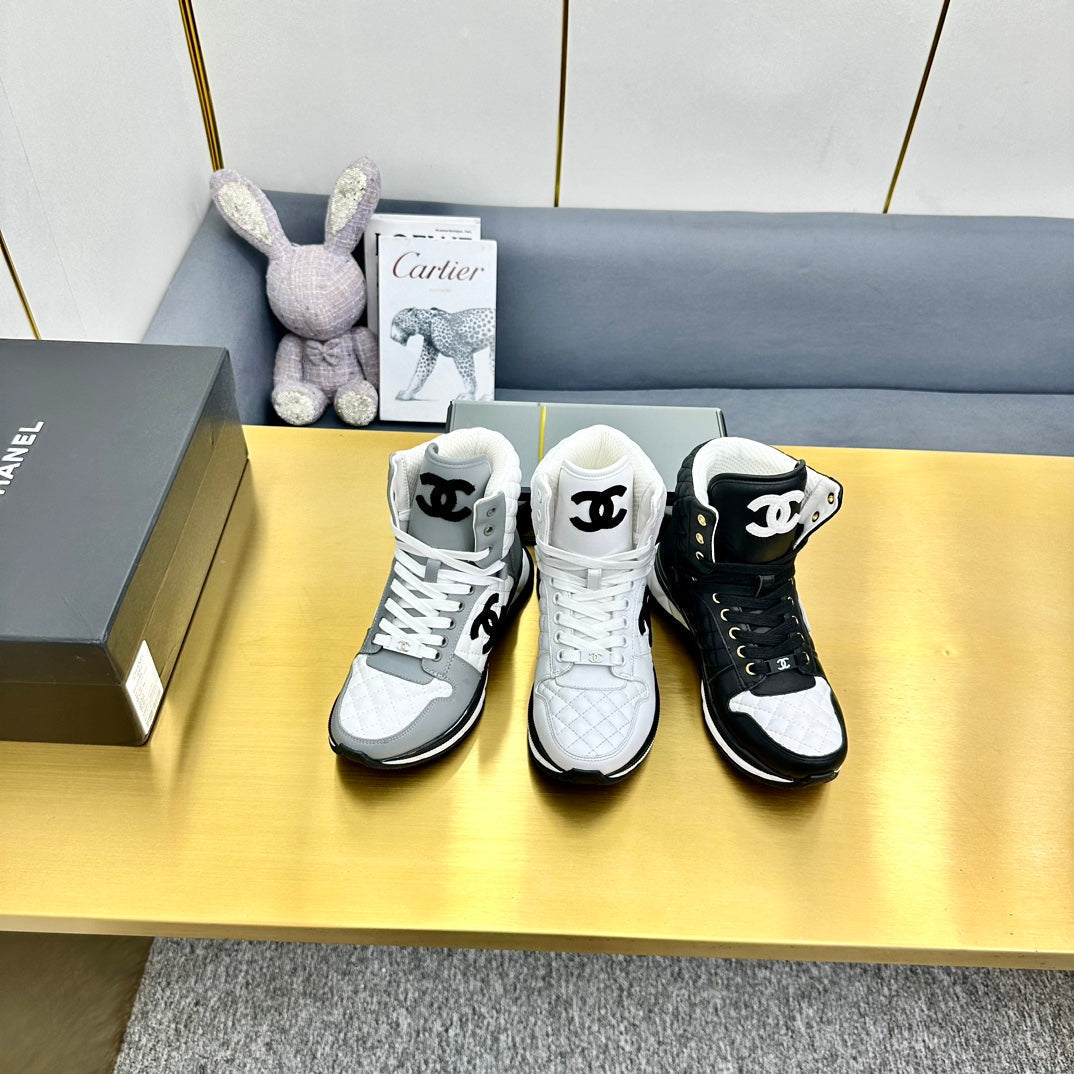 ATHLETIC SHOES IN BLACK CALFSKIN