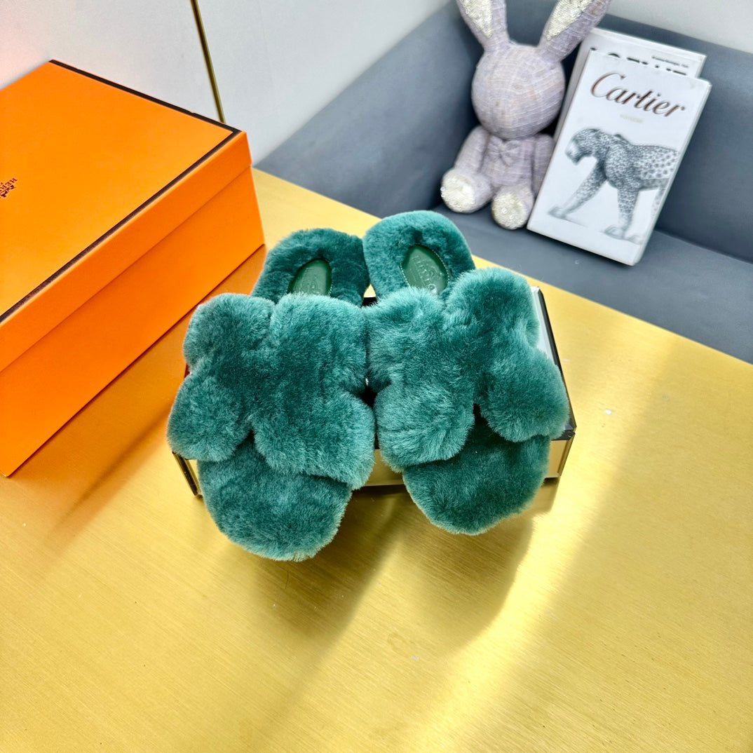 ORAN SHEARLING SANDALS TEAL GREEN
