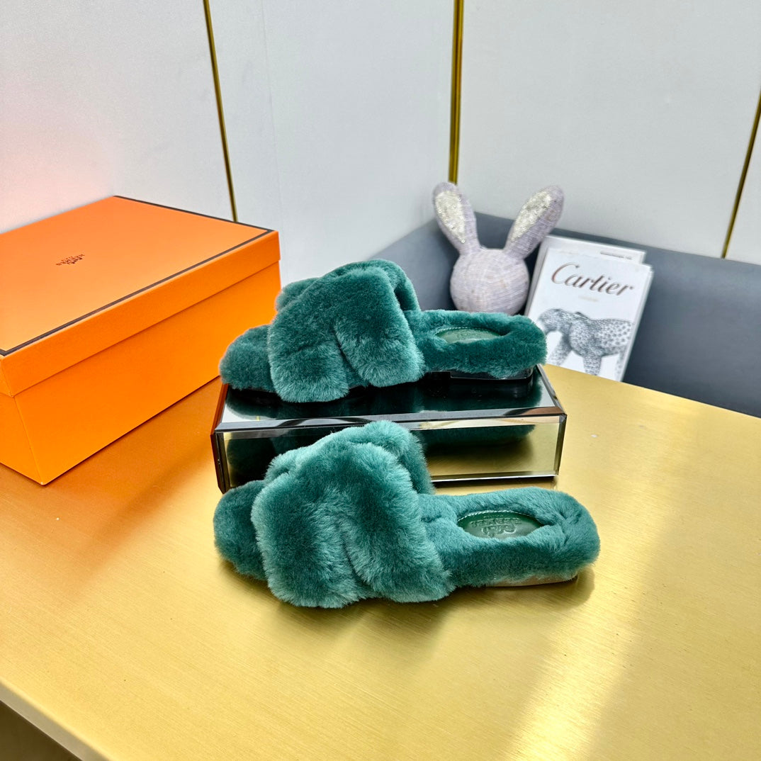 ORAN SHEARLING SANDALS TEAL GREEN