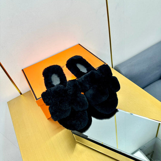 ORAN SHEARLING SANDALS BLACK