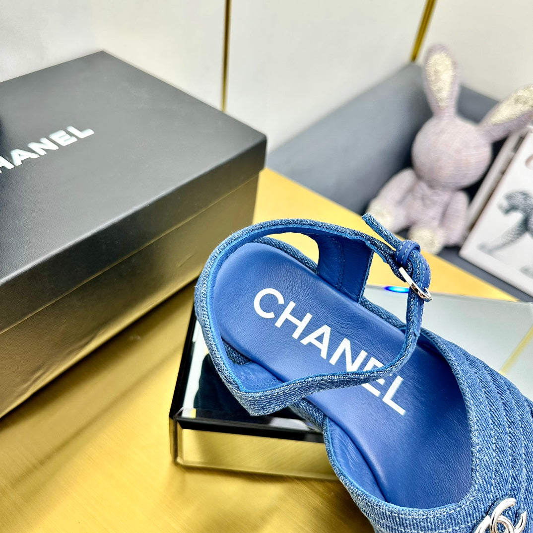 GROSGRAIN SANDAL IN COBALT BLUE FABRIC