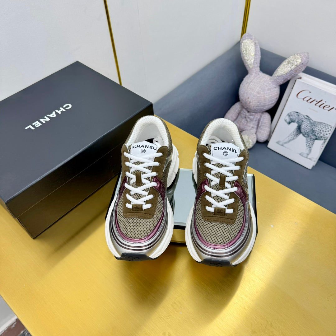 DAD SNEAKER IN COLORFUL CALFSKIN AND BREATHABLE MESH