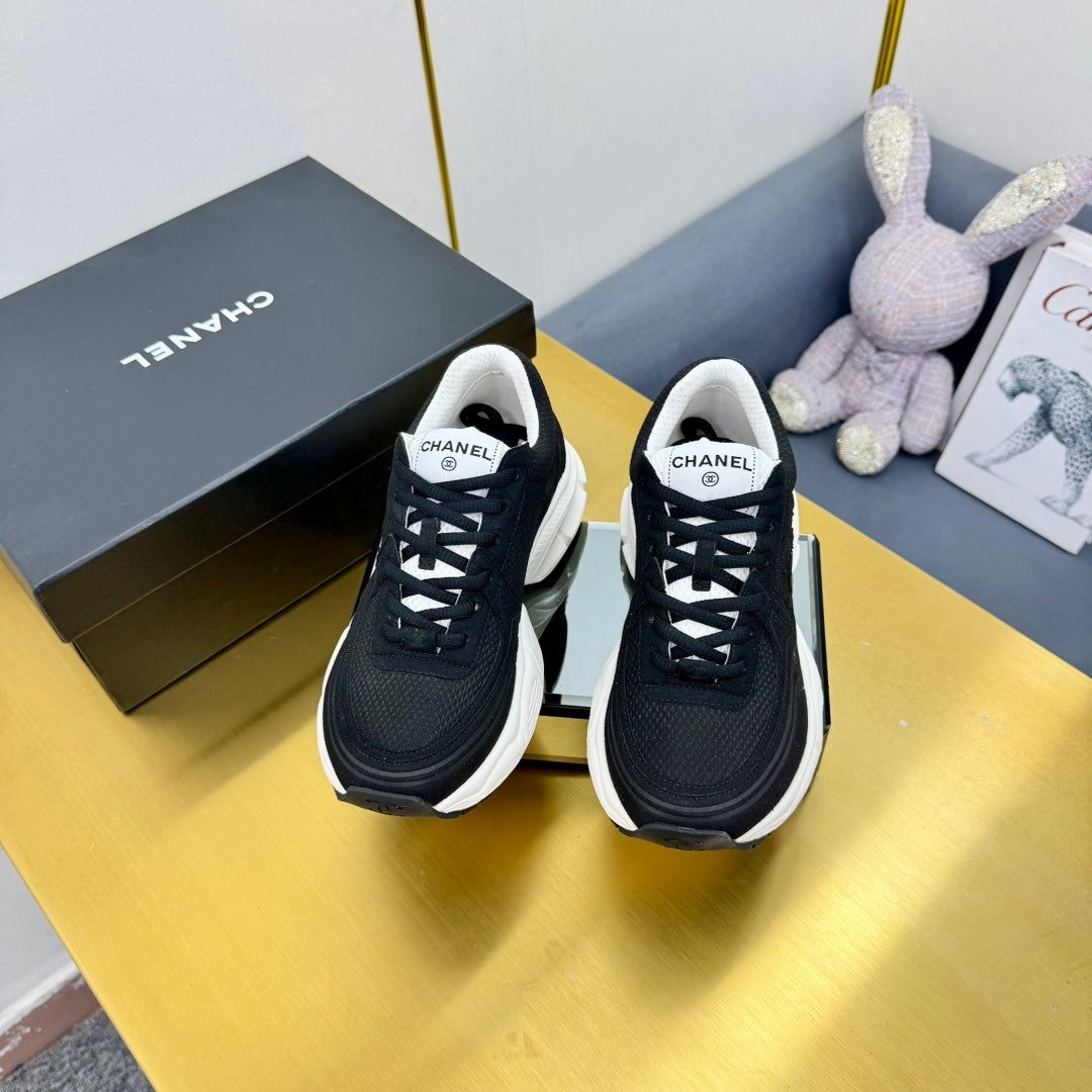 DAD SNEAKER IN BLACK SUEDE AND BREATHABLE MESH