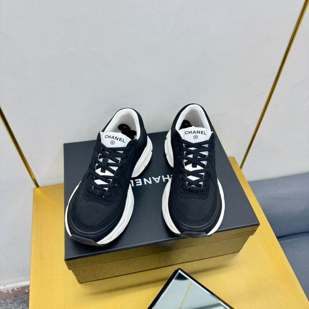 DAD SNEAKER IN BLACK SUEDE AND BREATHABLE MESH