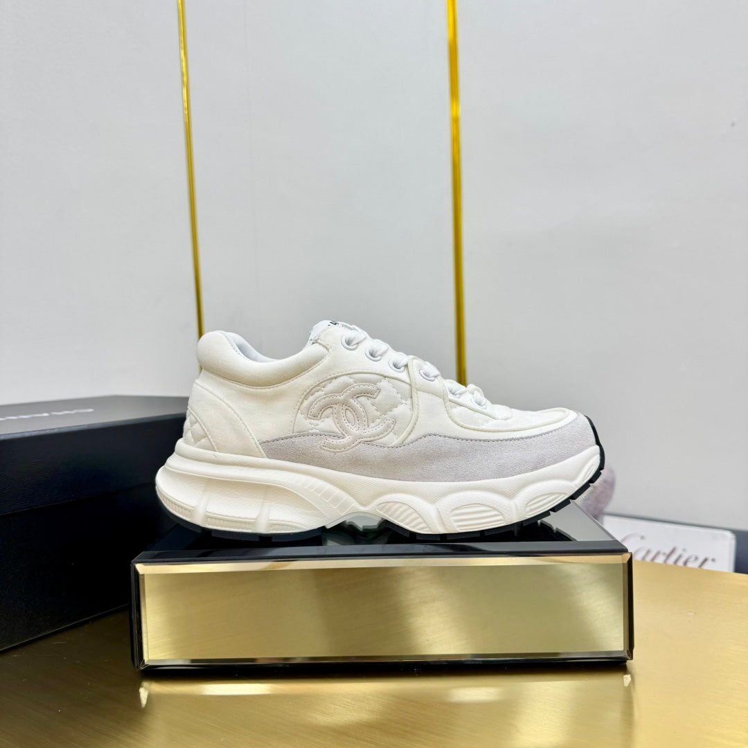 DAD SNEAKER IN WHITE LAMBSKIN AND SUEDE