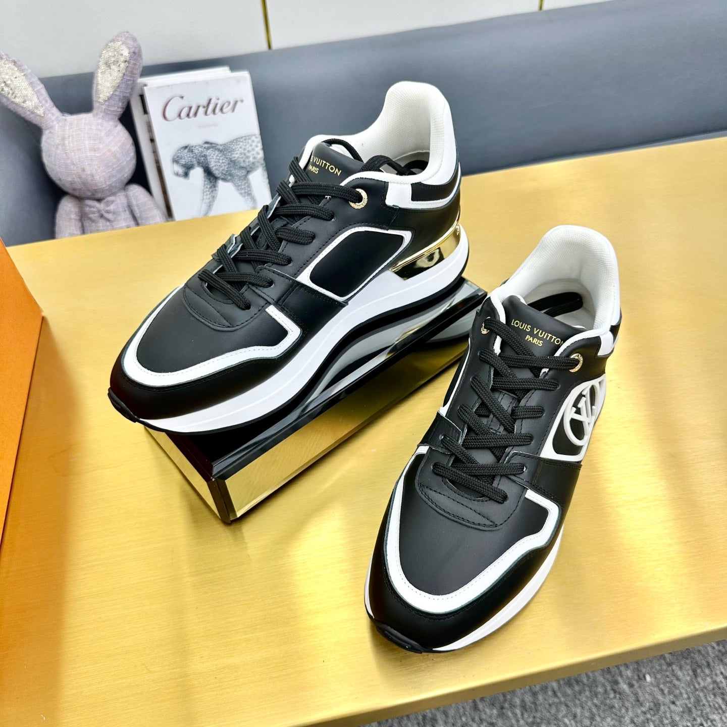 NEO RUN AWAY SNEAKER IN BLACK MIX WHITE CALFSKIN