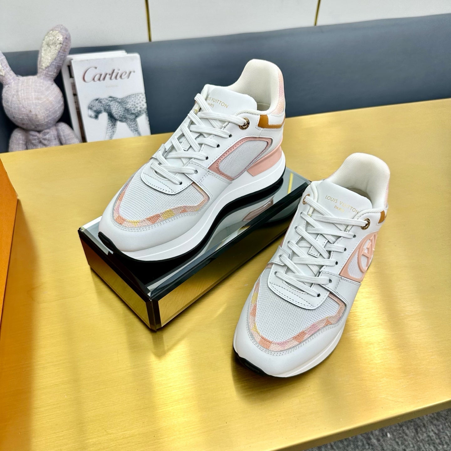 NEO RUN AWAY SNEAKER IN WHITE MIX PEACH PINK CALFSKIN