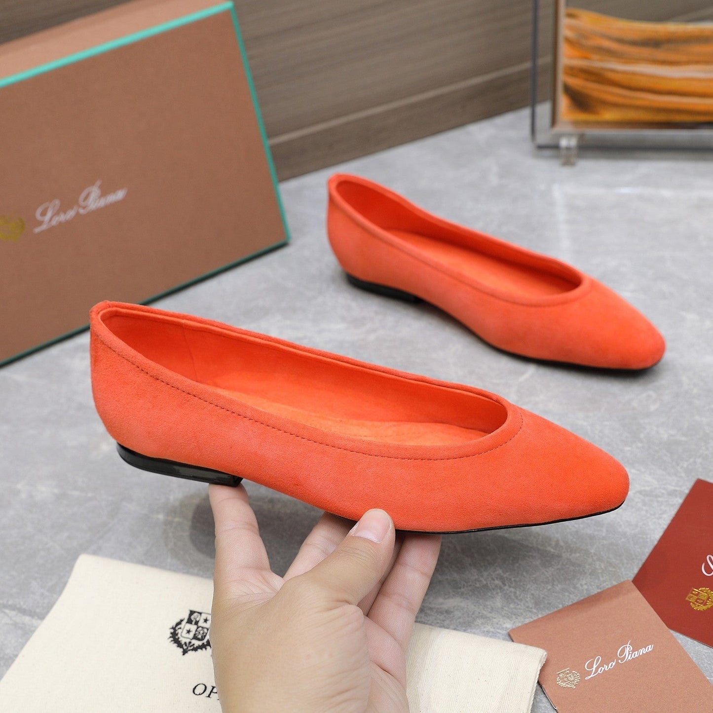 CLASSIC BALLET SHOES IN ORANGE SUEDUE