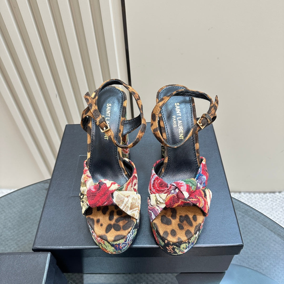 BIANCA PLATFORM SANDALS IN FLOWER PATTERN CANVAS