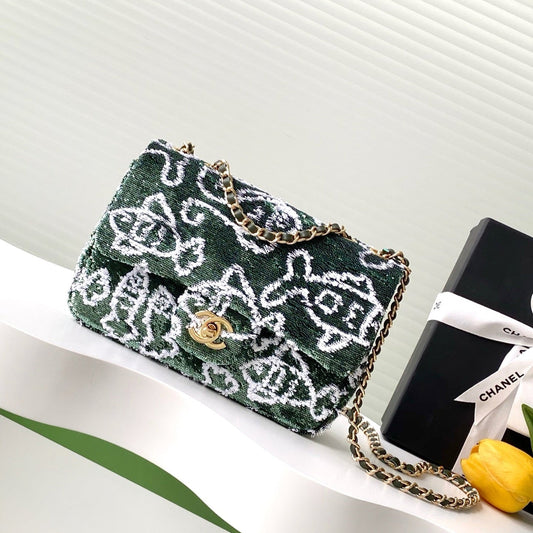 FLAP BAG 21 IN BASIL GREEN MIX WHITE SHINY SEQUINS GOLD HARDWARE