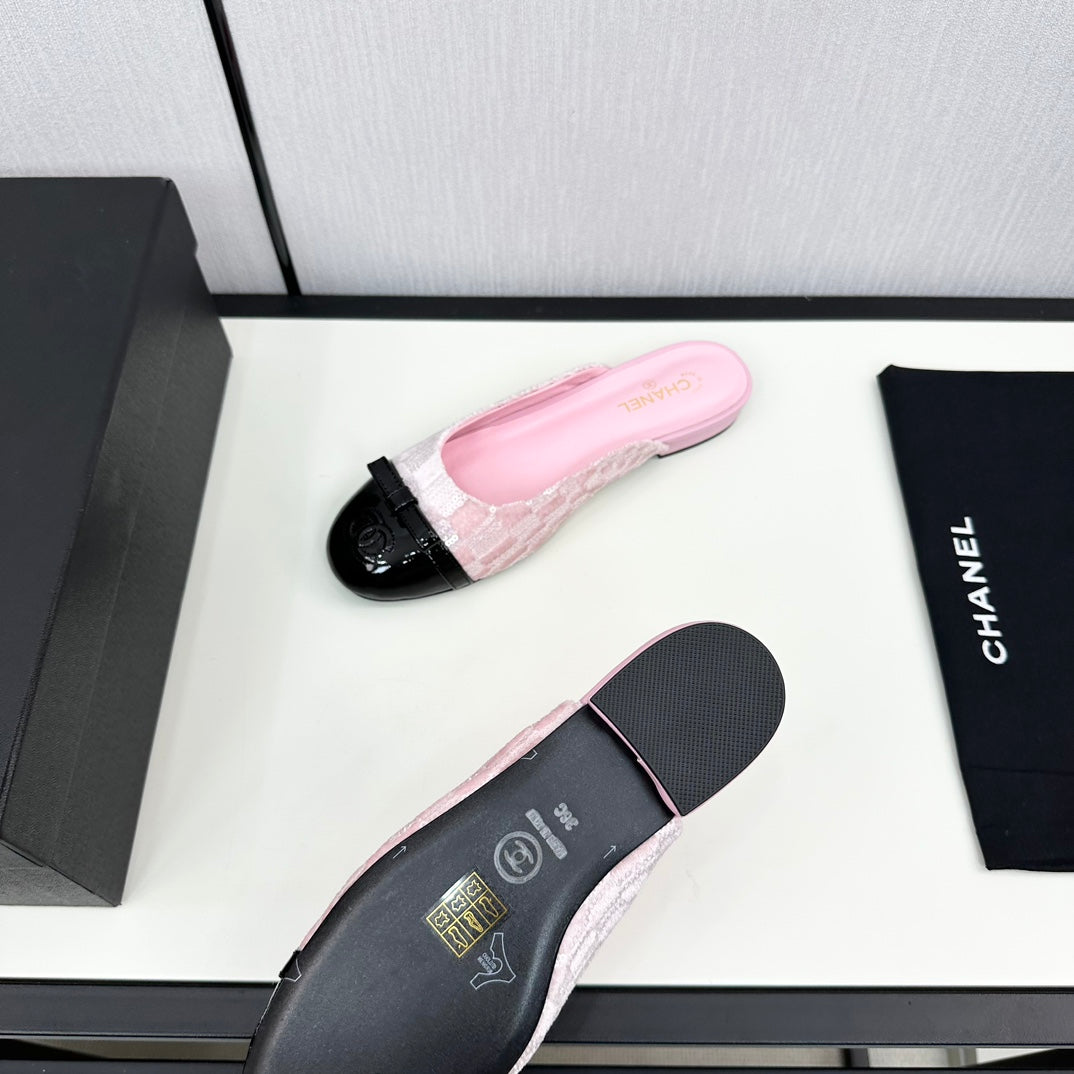 BOW MULE IN LIGHT PINK FABRIC AND BLACK CALFSKIN