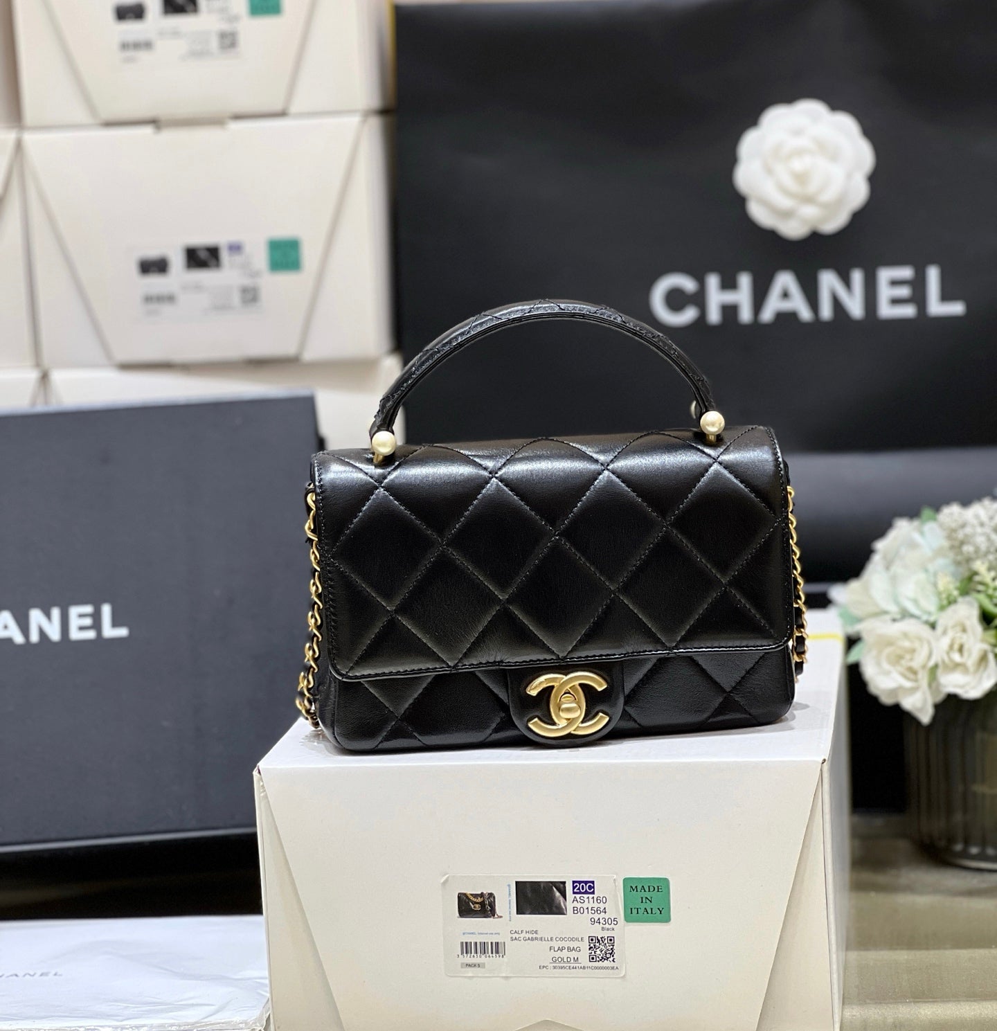 PEARL LIMITED EDITION FLAP BAG WITH HANDLE 20 IN BLACK LAMBSKIN